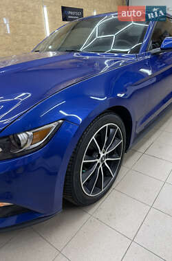 Купе Ford Mustang 2016 в 