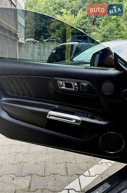 Купе Ford Mustang 2015 в 