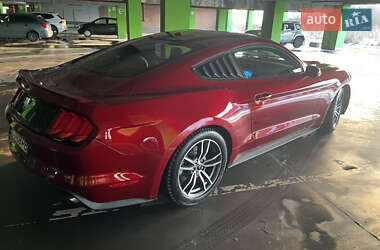 Купе Ford Mustang 2016 в 