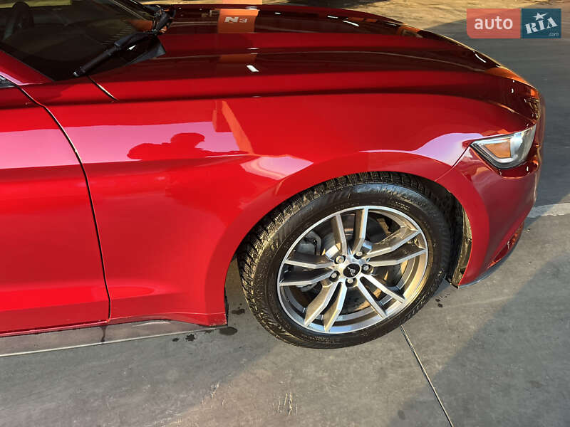 Купе Ford Mustang 2016 в Львове