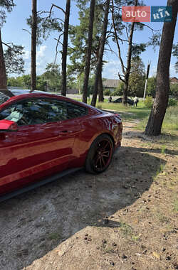 Купе Ford Mustang 2015 в 