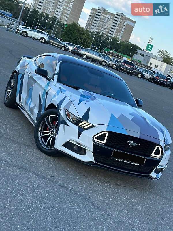 Купе Ford Mustang 2014 в Киеве