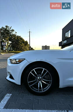 Купе Ford Mustang 2016 в 