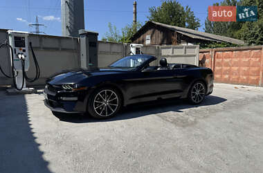 Кабриолет Ford Mustang 2019 в 
