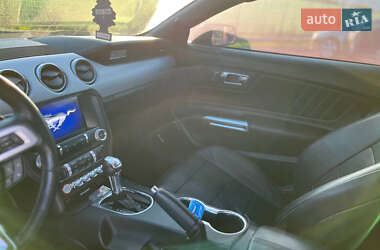 Купе Ford Mustang 2015 в 