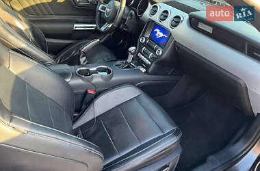 Купе Ford Mustang 2015 в 