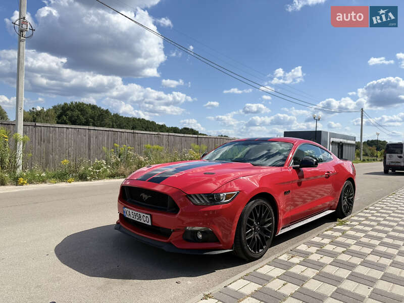 Купе Ford Mustang 2017 в Киеве