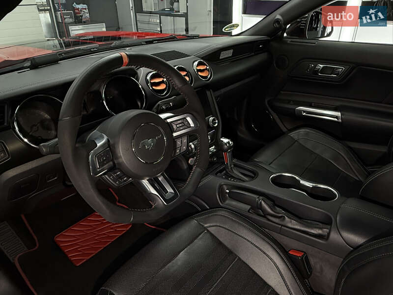 Купе Ford Mustang 2017 в Киеве