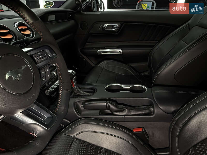 Купе Ford Mustang 2017 в Киеве