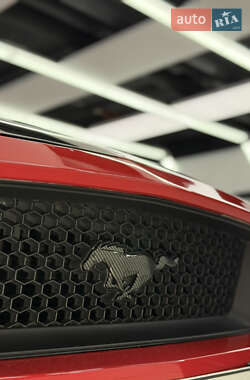 Купе Ford Mustang 2017 в 