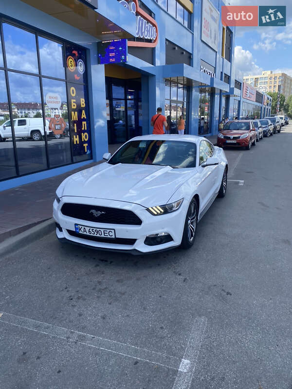 Купе Ford Mustang 2017 в Киеве