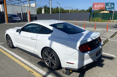 Купе Ford Mustang 2017 в 