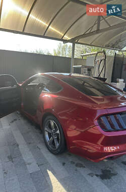Купе Ford Mustang 2015 в 