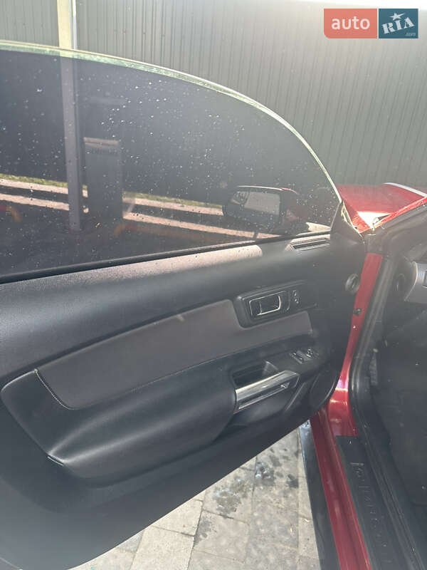 Купе Ford Mustang 2015 в Киеве