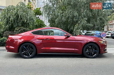 Купе Ford Mustang 2017 в 