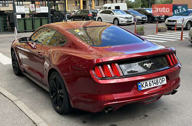 Купе Ford Mustang 2017 в 