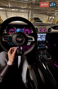 Купе Ford Mustang 2015 в 