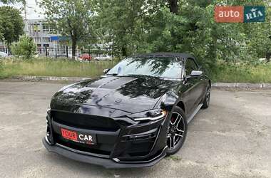 Кабриолет Ford Mustang 2019 в 