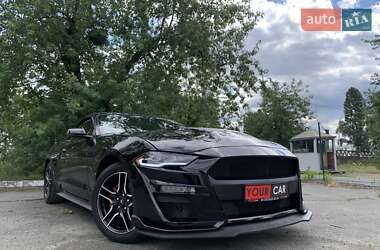 Кабриолет Ford Mustang 2019 в 