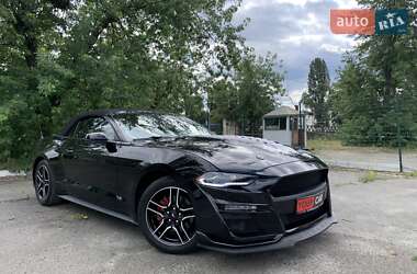 Кабриолет Ford Mustang 2019 в 