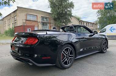 Кабриолет Ford Mustang 2019 в 