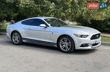 Купе Ford Mustang 2015 в Києві