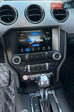 Купе Ford Mustang 2016 в 