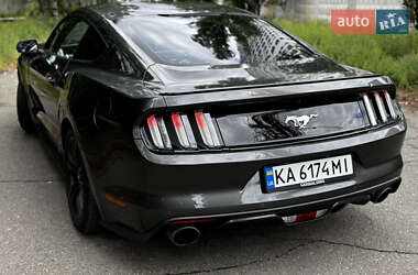 Купе Ford Mustang 2016 в 