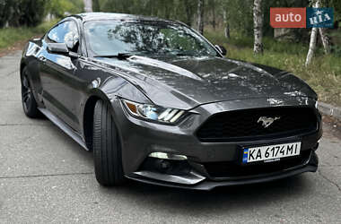 Купе Ford Mustang 2016 в 