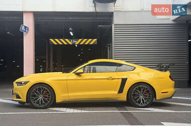 Купе Ford Mustang 2014 в 