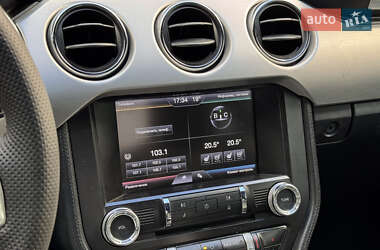 Купе Ford Mustang 2014 в 