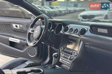Купе Ford Mustang 2014 в 