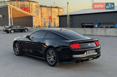 Купе Ford Mustang 2015 в 