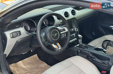Купе Ford Mustang 2015 в 