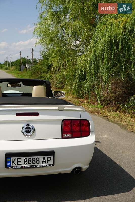 Ford Mustang 2007
