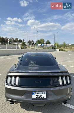 Купе Ford Mustang 2016 в 