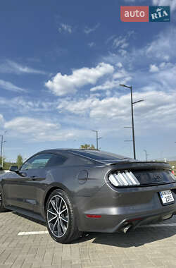 Купе Ford Mustang 2016 в 