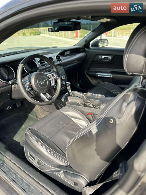 Купе Ford Mustang 2016 в Киеве фото 21 Купе Ford Mustang 2016 в Киеве