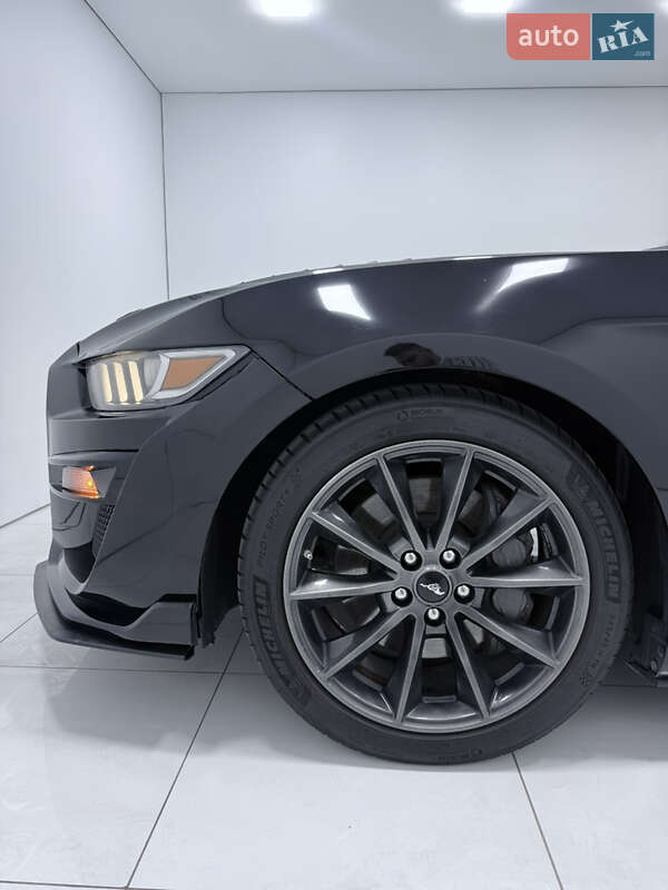 Купе Ford Mustang 2015 в Одесі