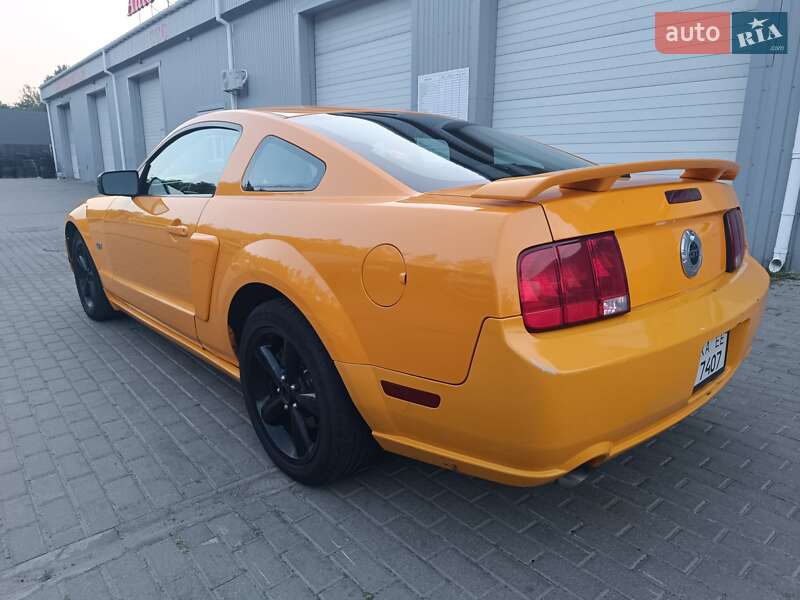 Купе Ford Mustang 2008 в Броварах