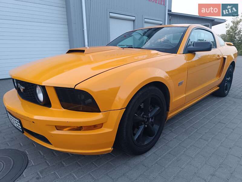 Купе Ford Mustang 2008 в Броварах