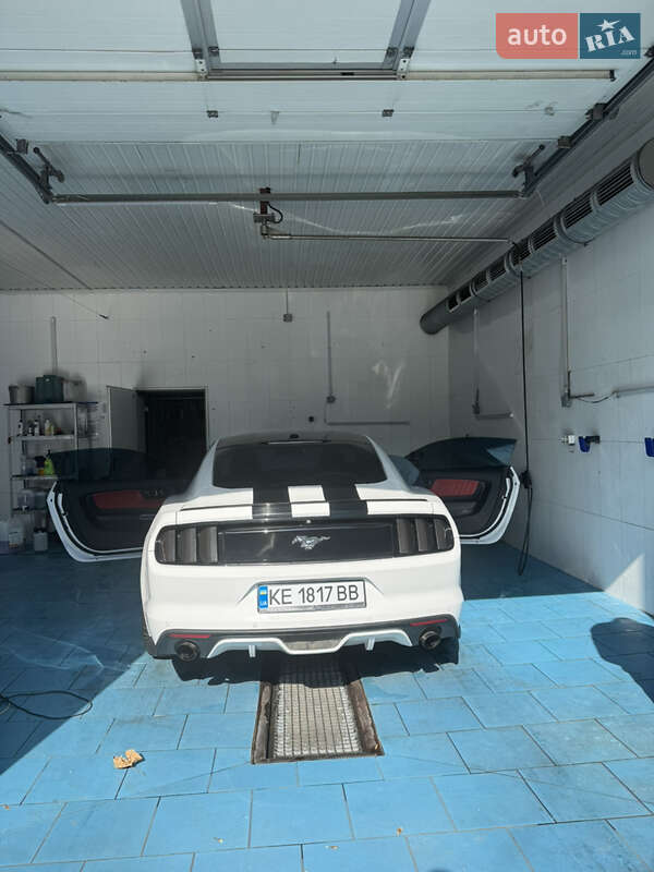 Купе Ford Mustang 2015 в Днепре фото 32 Купе Ford Mustang 2015 в Днепре