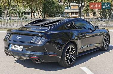 Купе Ford Mustang 2015 в 