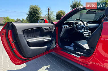 Кабриолет Ford Mustang 2015 в 