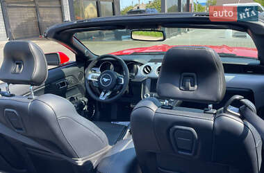 Кабриолет Ford Mustang 2015 в 