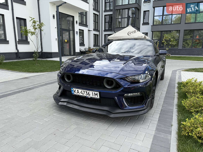 Купе Ford Mustang 2018 в 