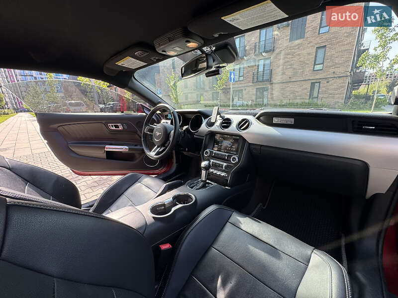 Купе Ford Mustang 2015 в Ивано-Франковске