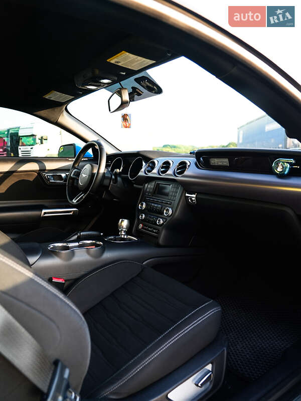 Купе Ford Mustang 2017 в Вінниці