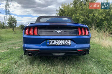 Кабриолет Ford Mustang 2018 в Киеве