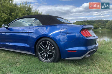 Кабриолет Ford Mustang 2018 в Киеве